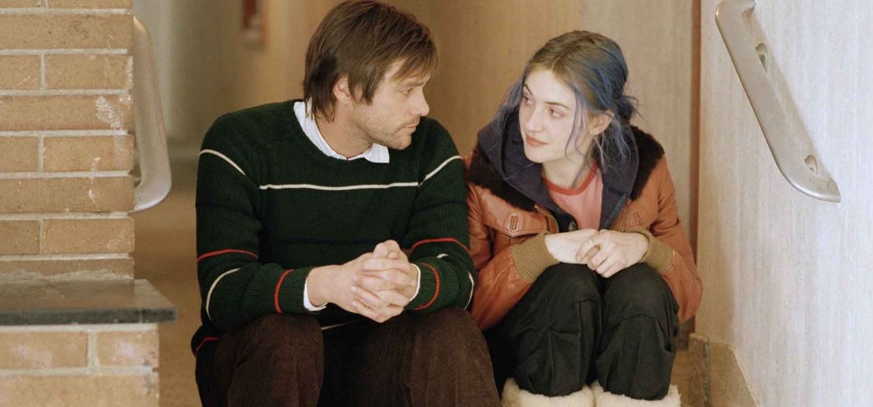 미셸 공드리가 감독하고 찰리 카우프만이 쓴 이터널 선샤인(Eternal Sunshine of the Spotless Mind)의 한 장면