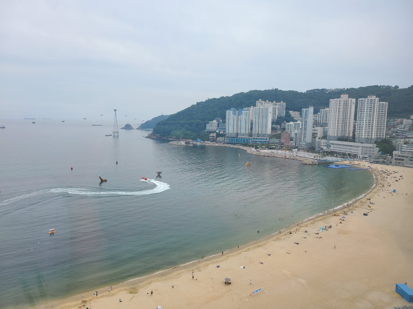 페어필드 바이 메리어트 부산 송도비치 객실 낮 오션뷰