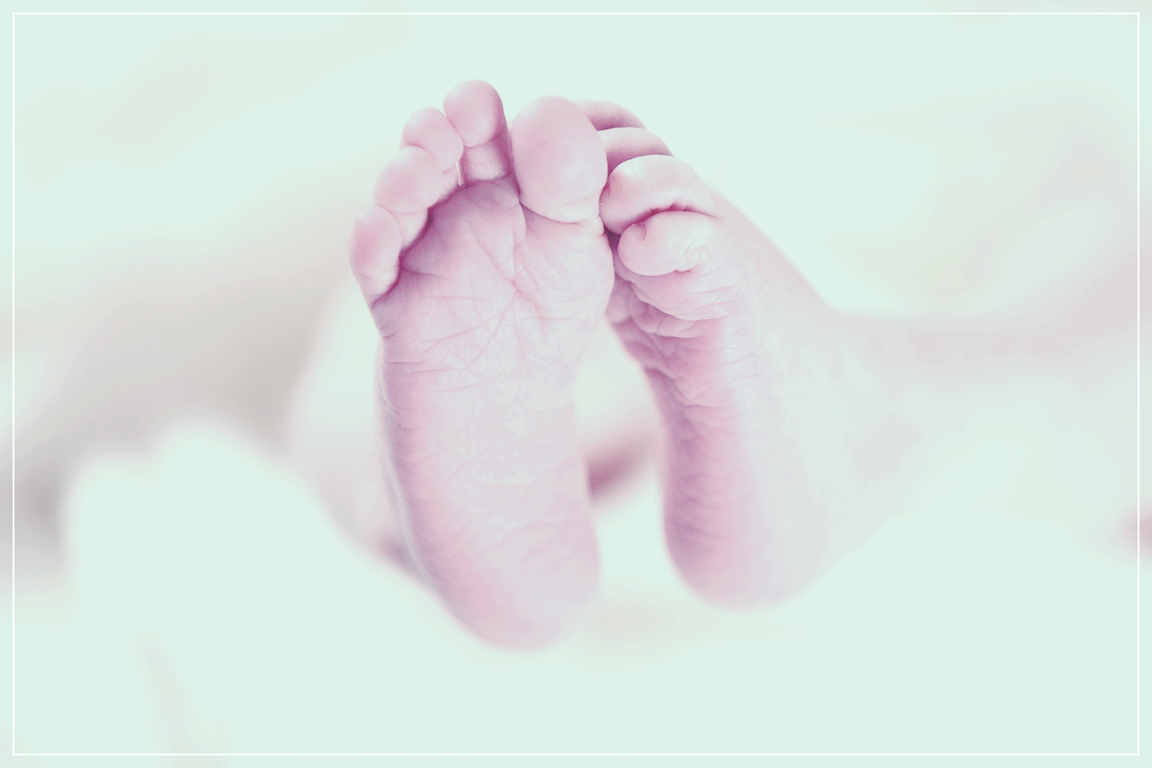아기의 발