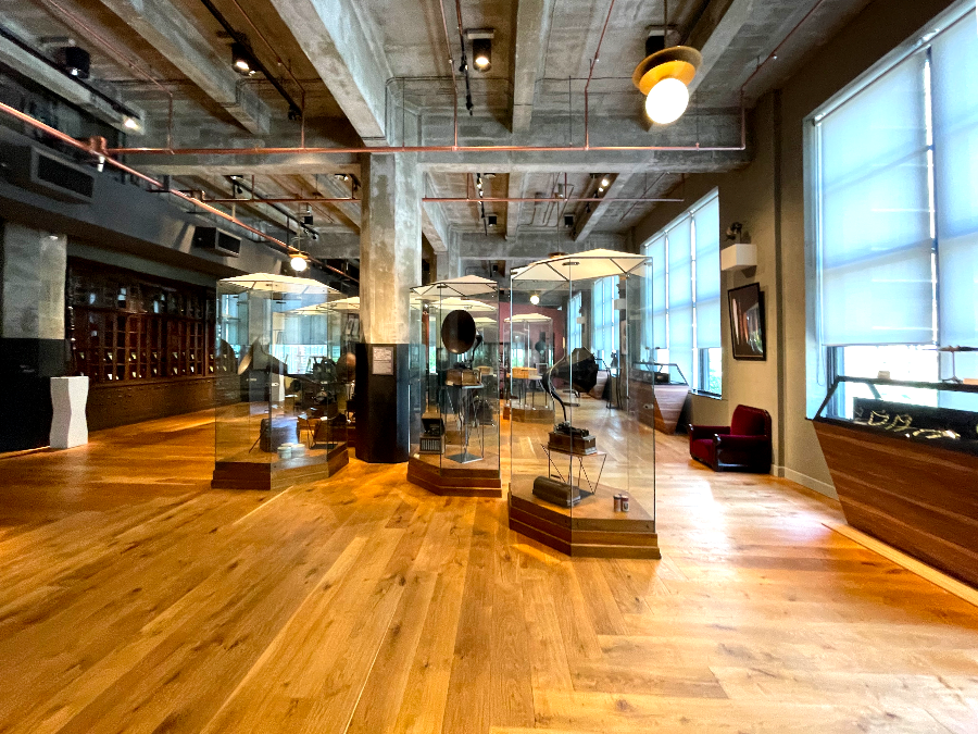 도쿄역 킷테 마루노우치 타워 실내 우체국장실, 전시실