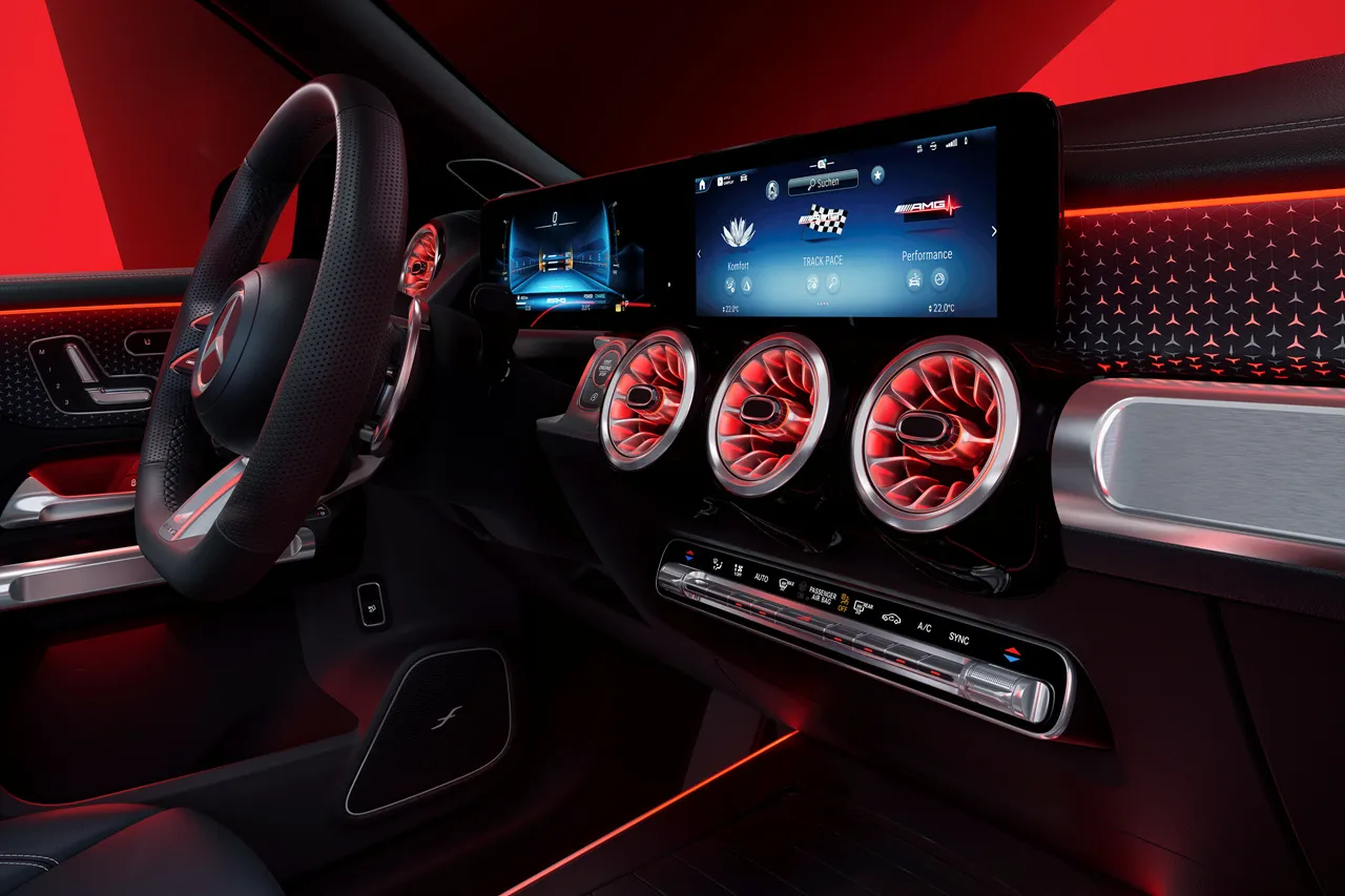 벤츠 AMG GLB 이미지