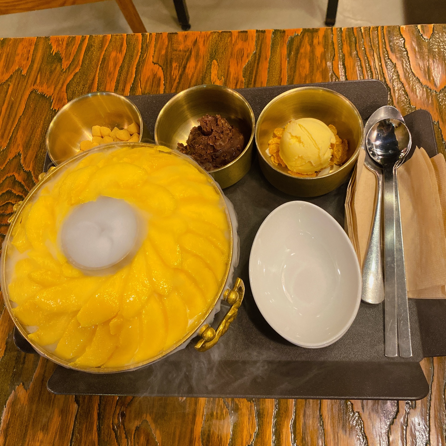 제주 누웨마루거리 신선로 눈꽃 빙수 망고홀릭 카페