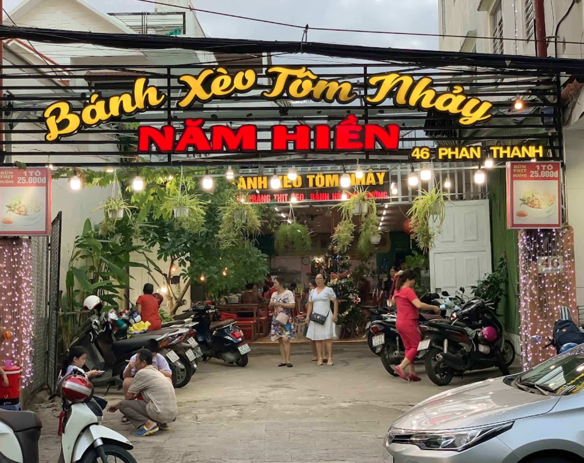 Bánh Xèo Tôm Nhảy