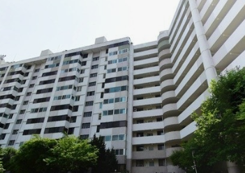 둔촌 현대3차 리모델링 수혜주로 요즘 눈에 띄더라고요?