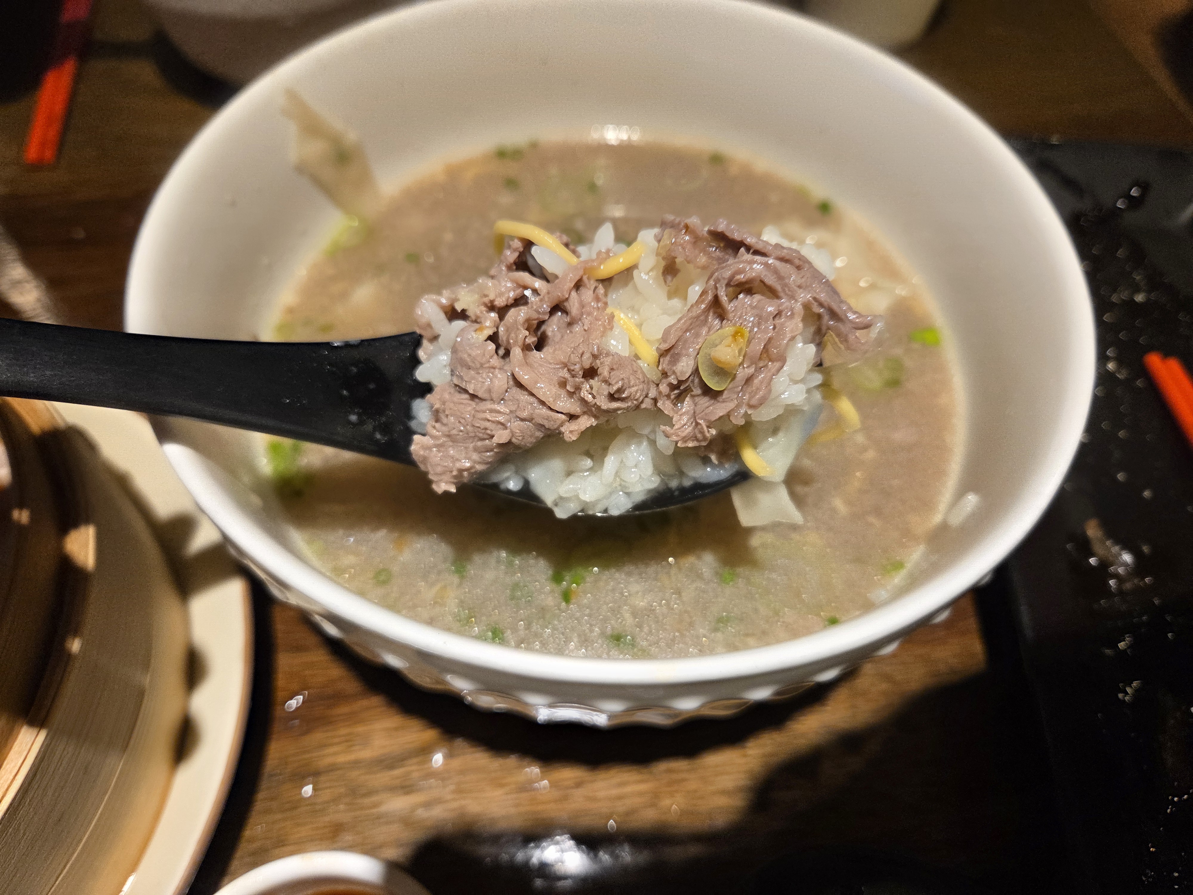 담타오 우육탕면과 밥 사진