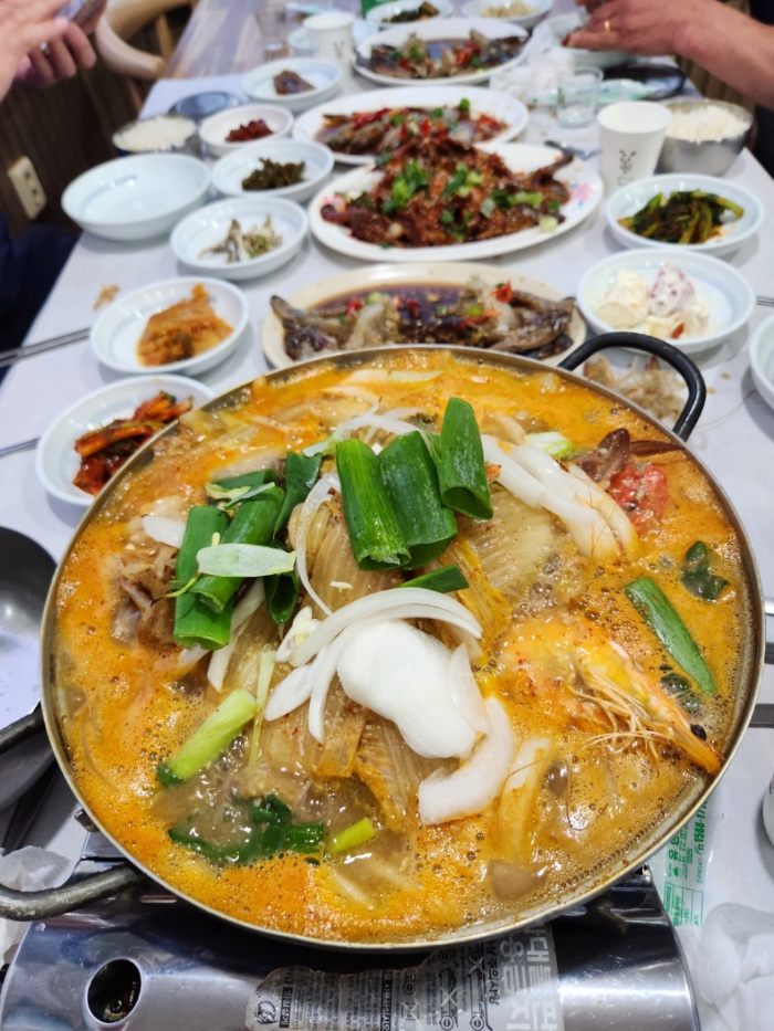 SBS 생방송 투데이 3492회 2024년 3월 15일 태안 꽃게 한 상 딴뚝식당 게국지