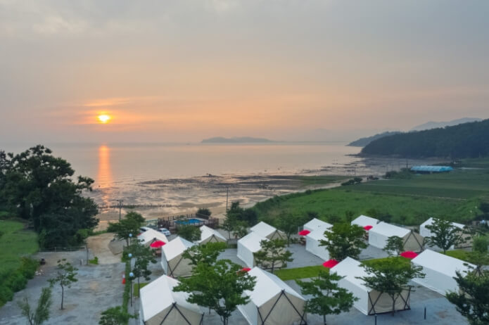 노을빛 바다애 글램핑장