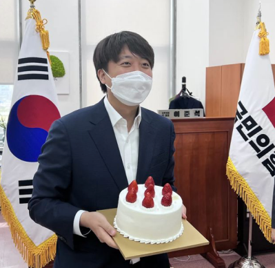 이준석