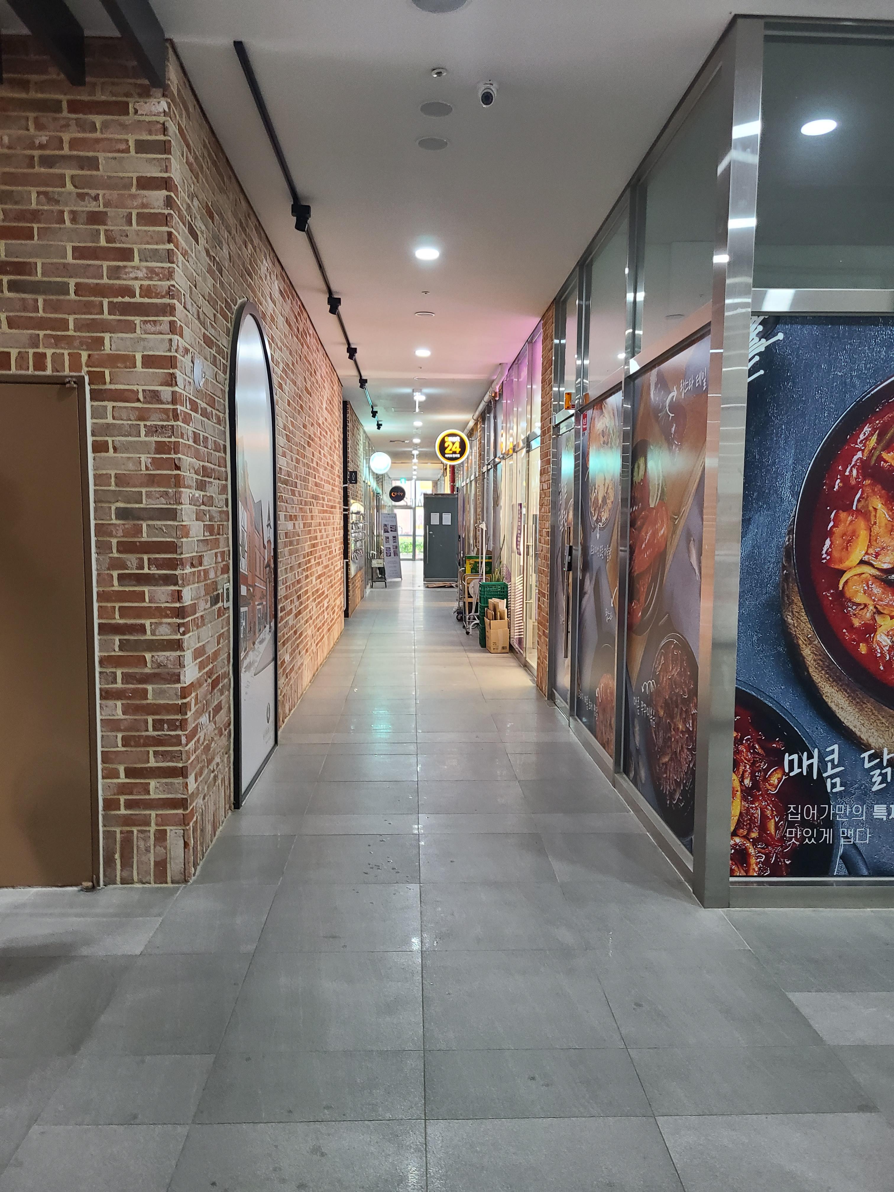 서영아너시티2 1층 내부2