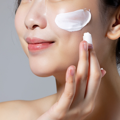 4. 눈가 주름 없애기