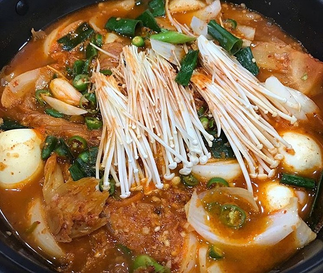 제주성산맛집베스 현지인추천제주도여행2,
바당집, 온더스톤 브런치카페, 떠돌이식객, 범식당, 지은이네밥상, 그리운바다성산포, 성산마씸, 고기다, 커큐민흑돼지,백록횟집