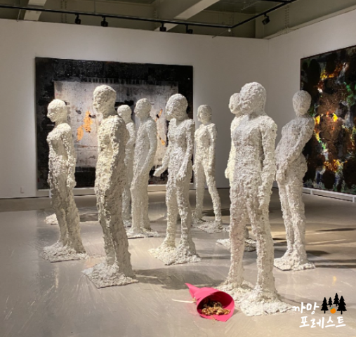 아라리오 뮤지엄 조형물