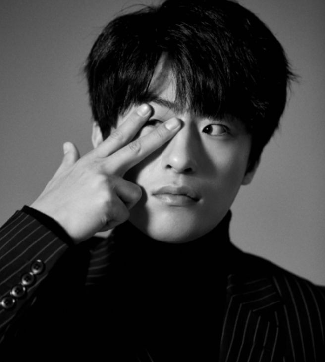 구교환 이옥섭 결혼 언제 했나? 2022년 혼인신고&middot;9년 열애&middot;결혼식 안 한 이유 총정리