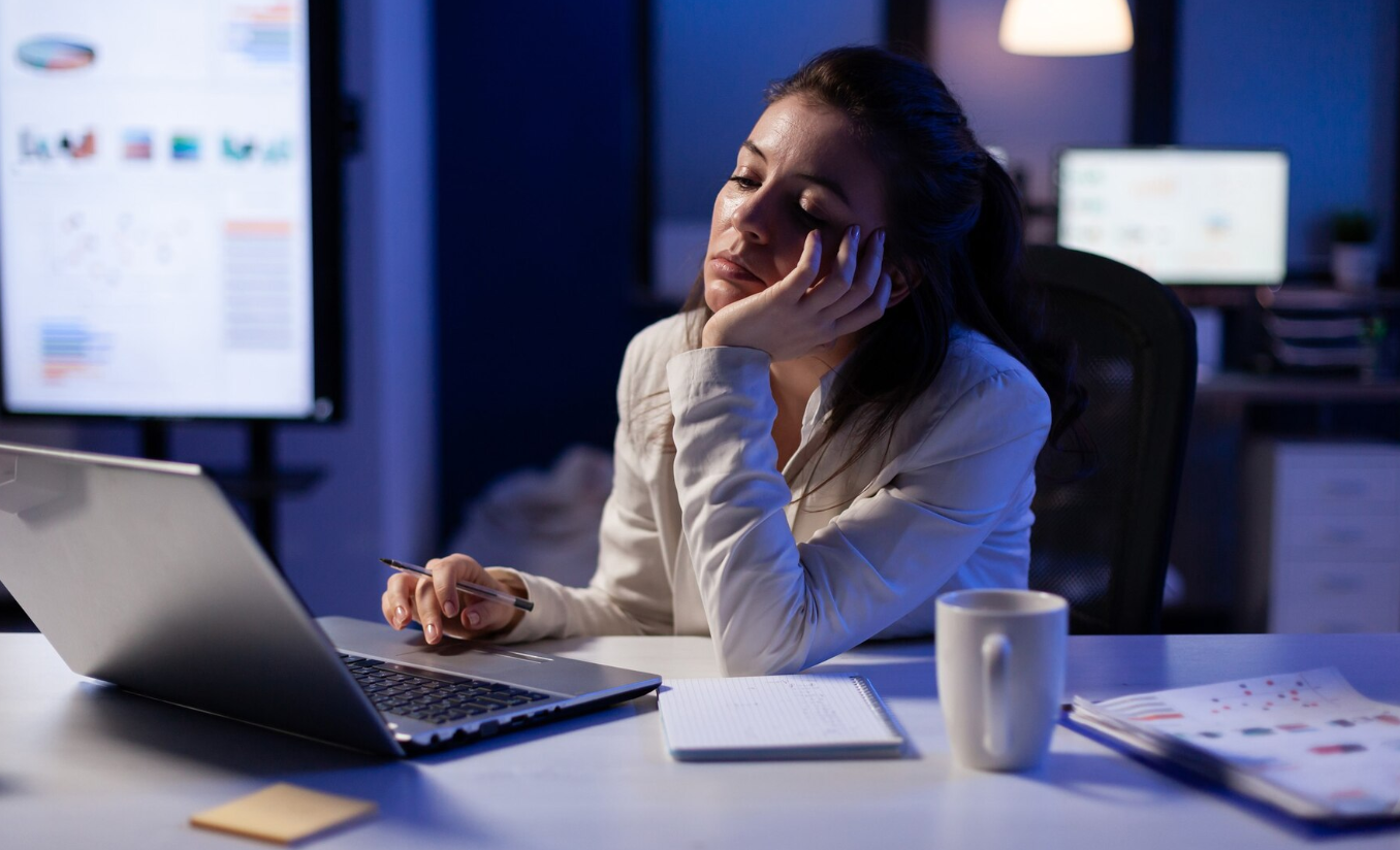 야근 강요&amp;#44; 최저임금 미지급? 제대로 &lsquo;노동법 위반 신고&rsquo;하는 법!