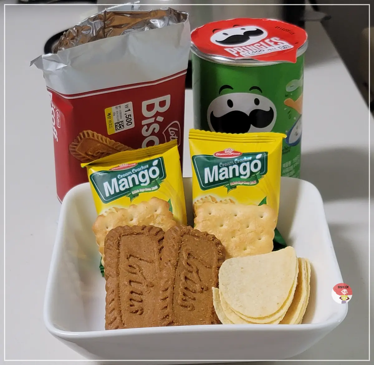 다이소-과자모음-로투스-비스코프-스프링글스-감자칩-망고크림-크래커