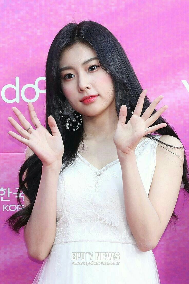 아이즈원 강혜원 몸매 키