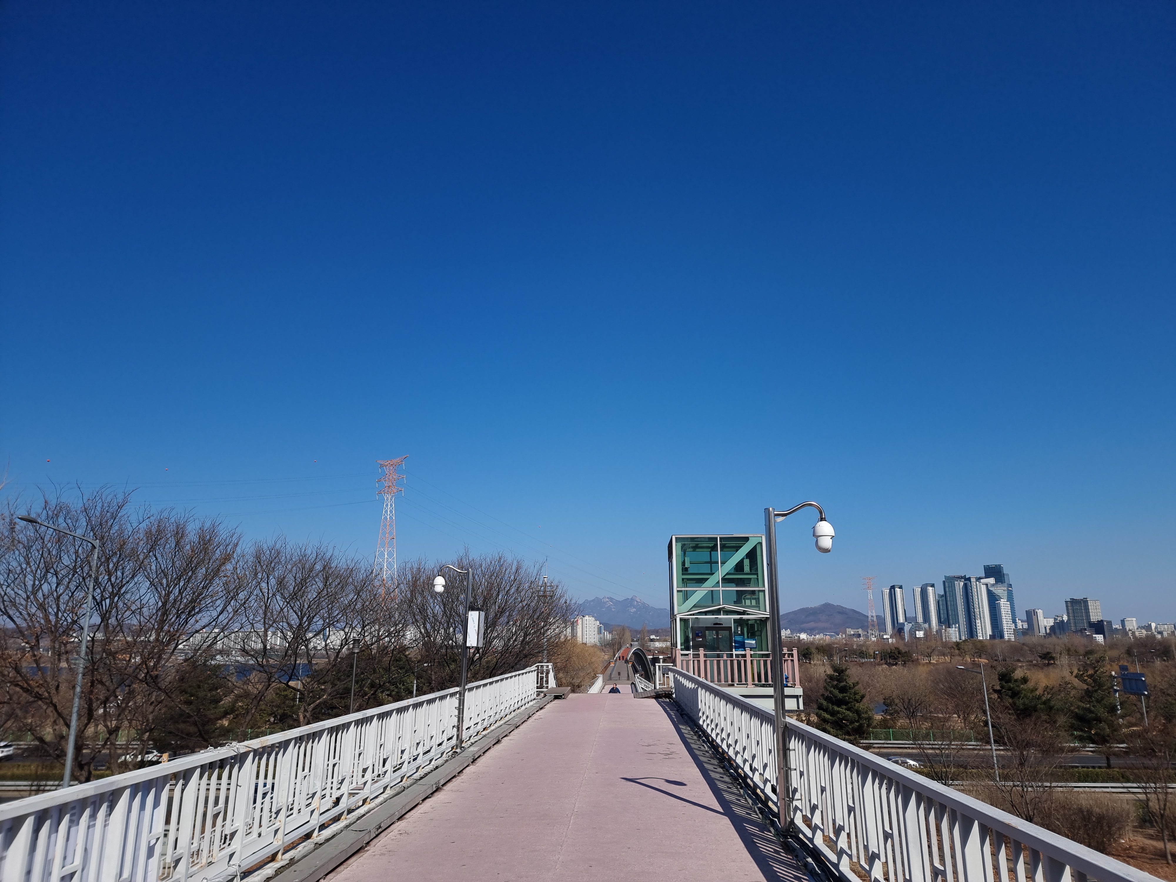 선유도공원 가는 길 육교