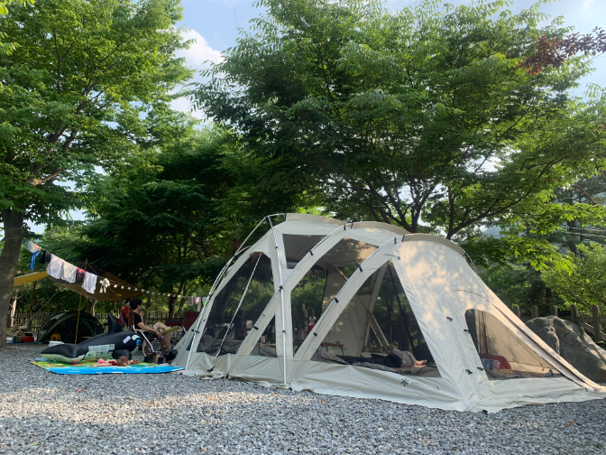 경기-가평-홀리데이-캠핑장-사진-입니다.