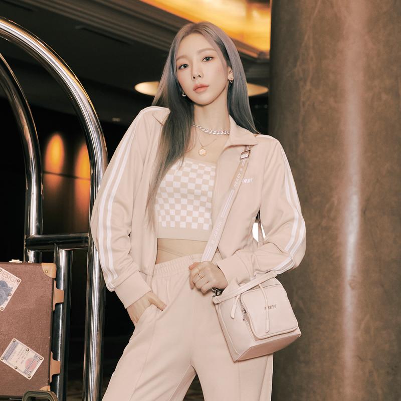 널디 우먼스 크롭 엔와이 트랙 탑 3컬러 388388