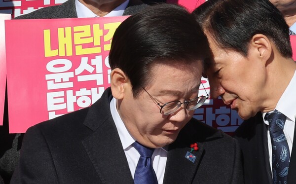 조국과 이재명의 사면 요구, 그들이 원하는 건 정치 복권이다