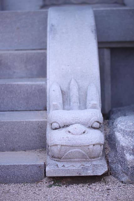 대웅전의 구조와 의미: 불교 철학이 녹아든 건축물