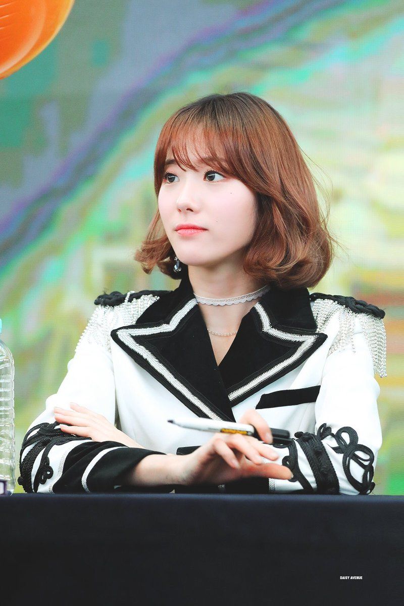 우주소녀 루다 인스타그램 사진 몸매