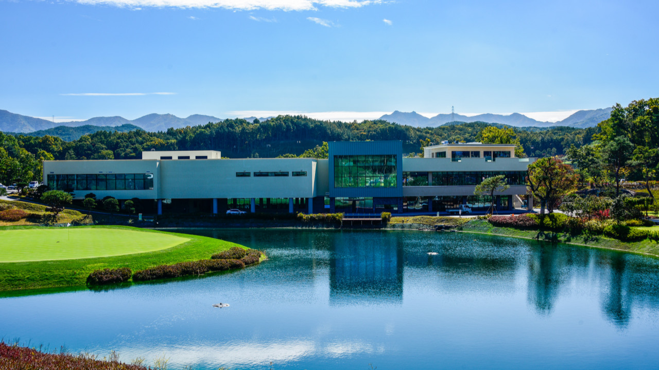 일라이트 컨트리클럽