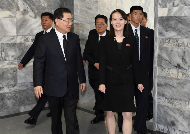 김여정 이모저모 