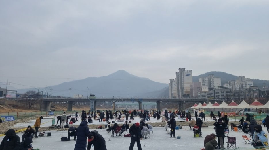 안성 동막골 빙어 축제