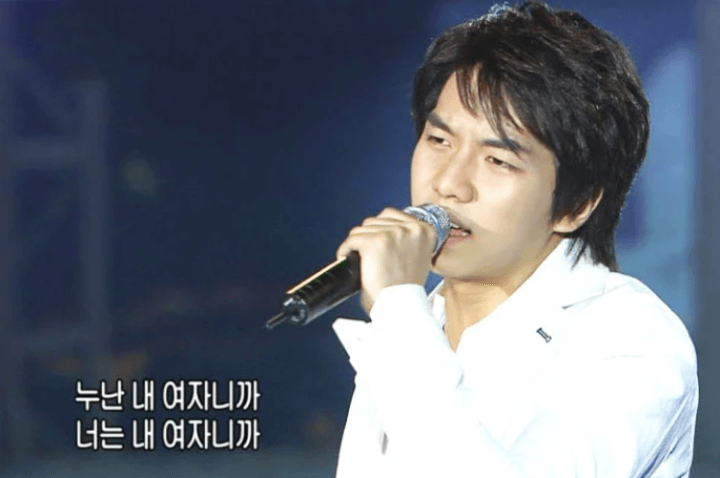 이승기-내여자니까-데뷔무대-흰색셔츠