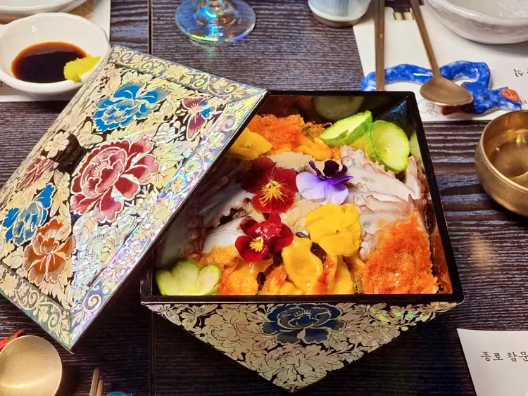 줄서는식당 김지민 고은아 추천 랍스터회, 랍스터찜, 피문어 해천탕, 해산물 랍스터 라면, 랍스터 코스요리 맛있는 식당 종로 익선동 맛집 소개