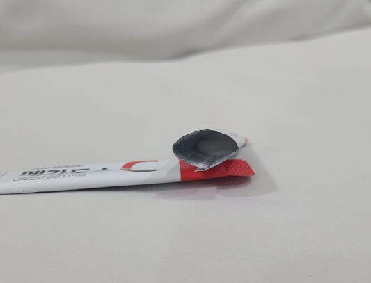 스틱 안의 분말