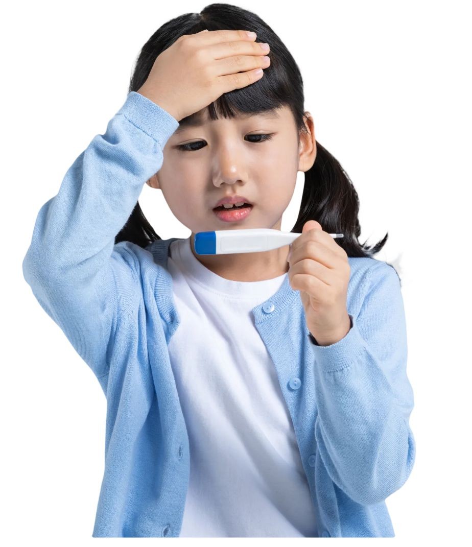 아이가 열나서 체온계 보는 사진
