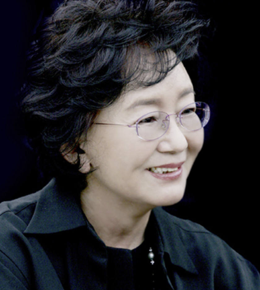 김수현 작가와 관련된 이미지