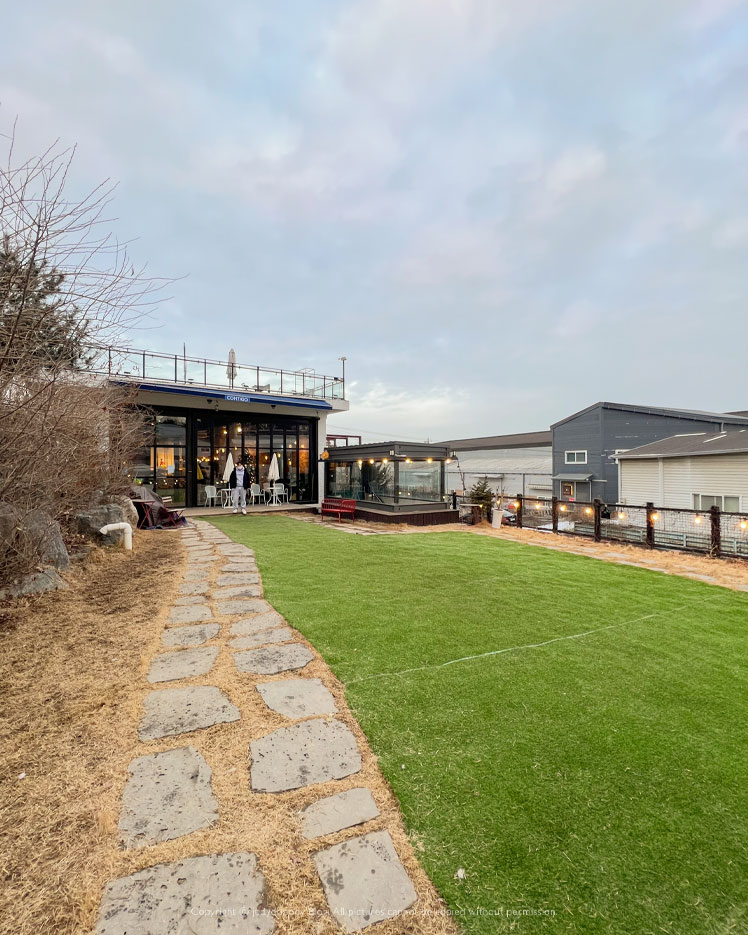 봄날 가기 좋은 잔디마당 카페, 파주애견동반카페