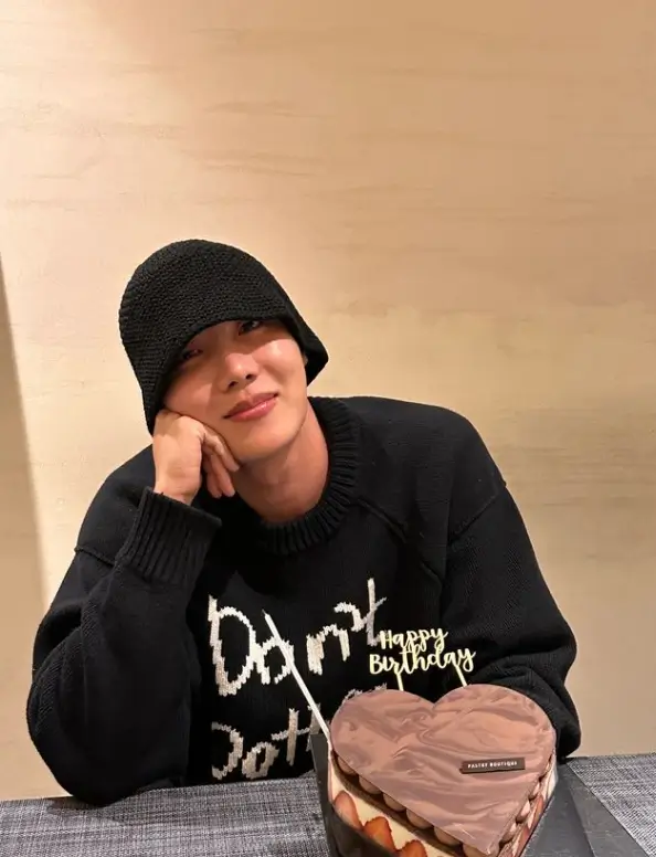 방탄소년단 BTS 멤버프로필 나이 키 혈액형 MBTI 인스타 빅히트 하이브