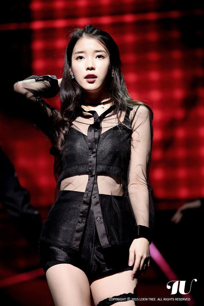 아이유 사진 모음 / 무대 코디 패션 / 일상 사복 패션