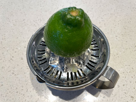 살사소스 만들기 - 라임즙