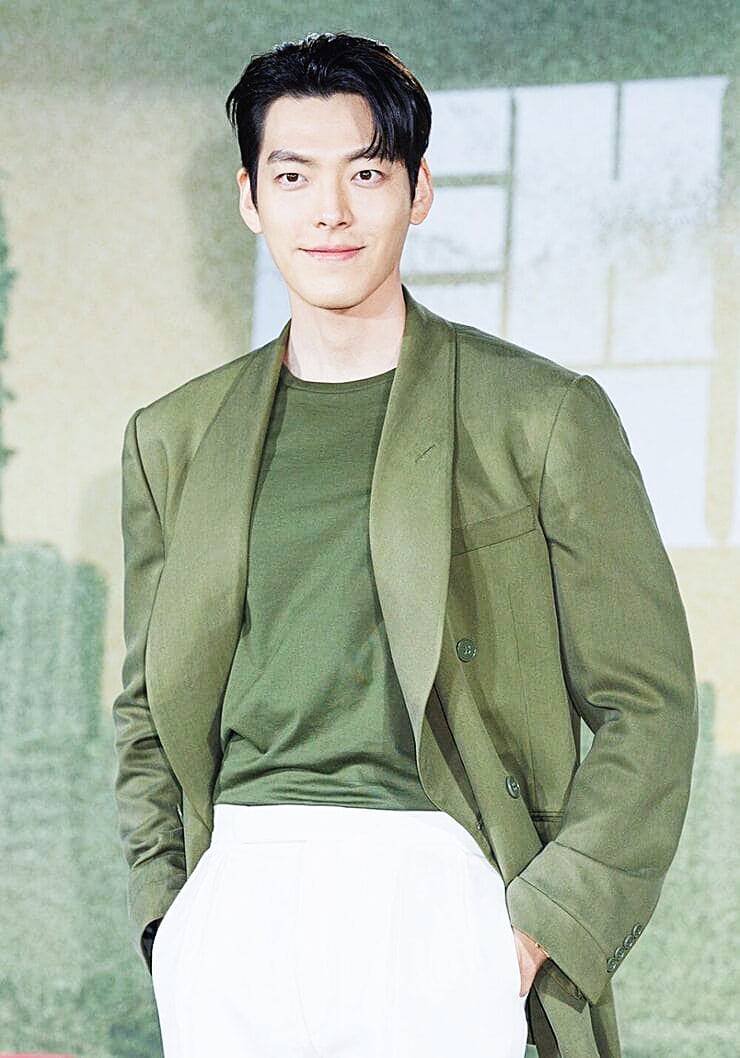 배우-김우빈
