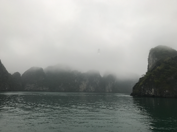 선상의 아침풍경