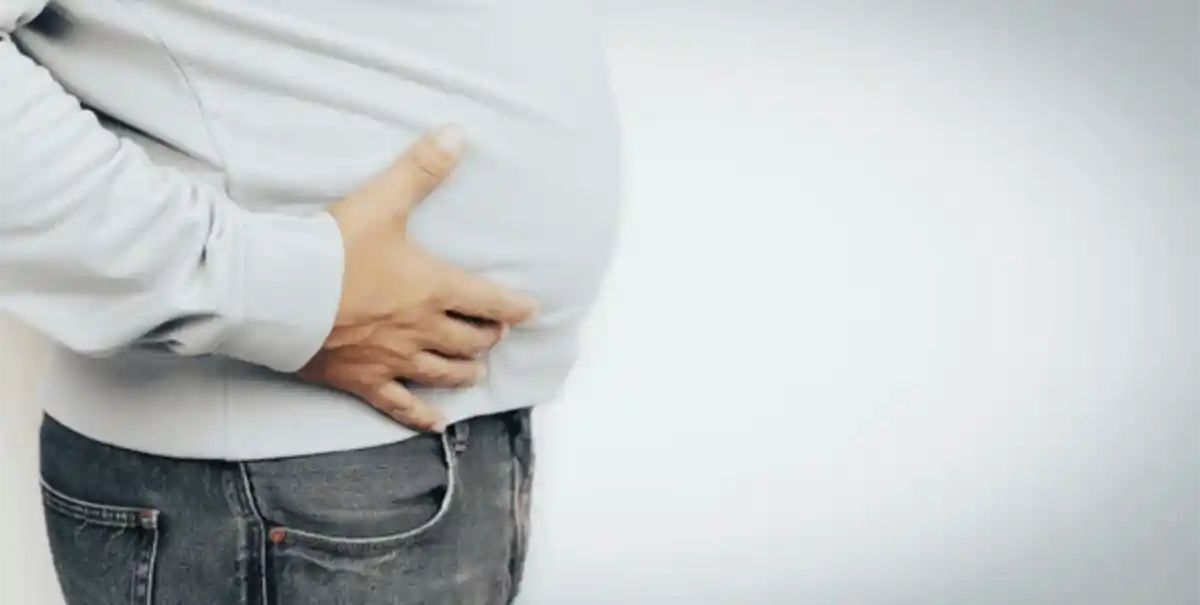 내장지방많은남자-배