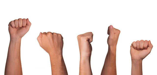 목디스크 증상 팔저림