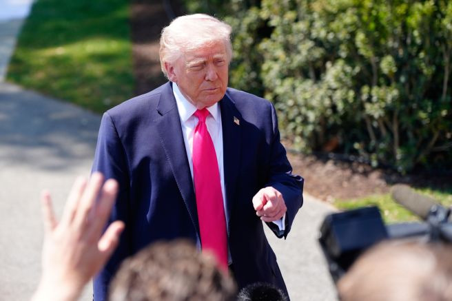 트럼프 휴전 연장 선언에 이란 "인정 불가" 즉각 반발... 2026 중동 긴장 최고조, 해상봉쇄가 변수