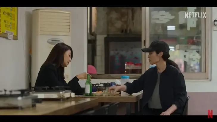 퀸메이커 다시보기 재방송 패션 의상 가방