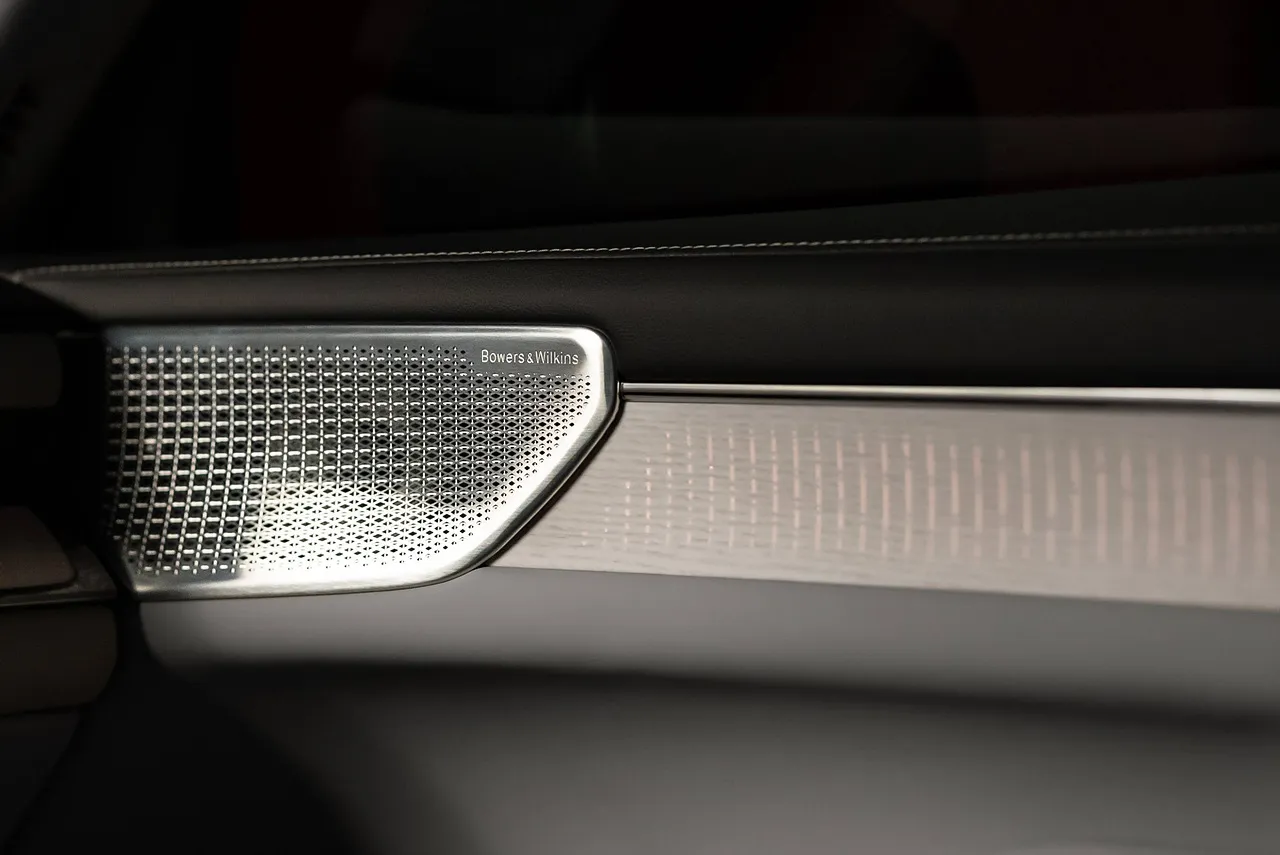 볼보 ES90 이미지