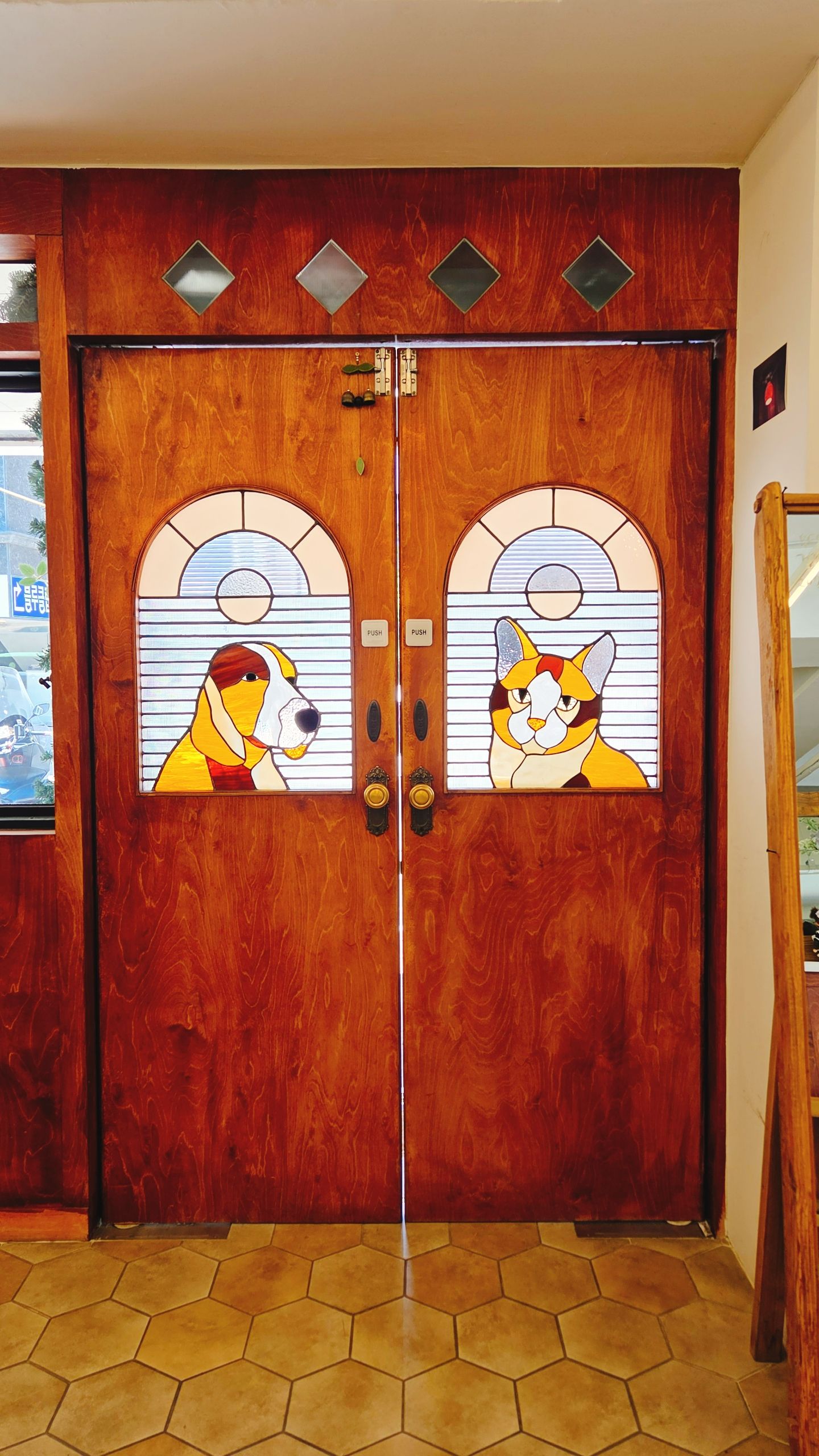 안양 동편마을 카페 추천 &ndash; 감성과 커피 맛 모두 잡은 &amp;#39;아우어 타임&amp;#39;