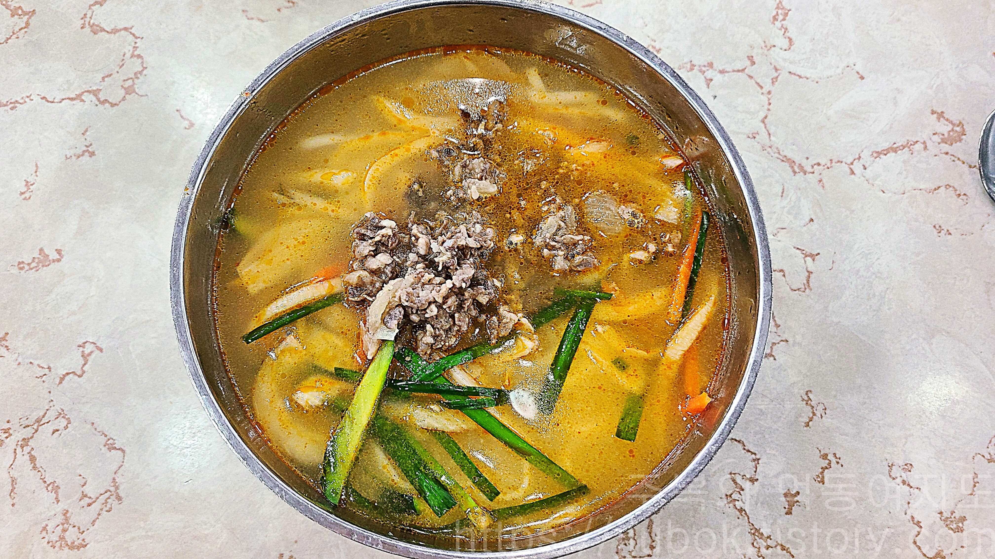 명동칼국수-소고기-칼국수