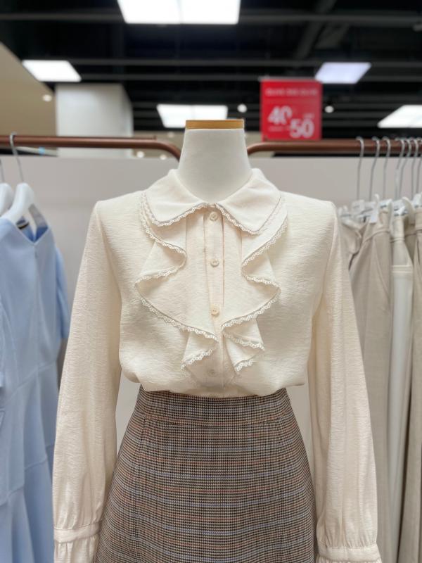 케네스레이디 레이스단 프릴다운 블라우스 EVBLLJ9800