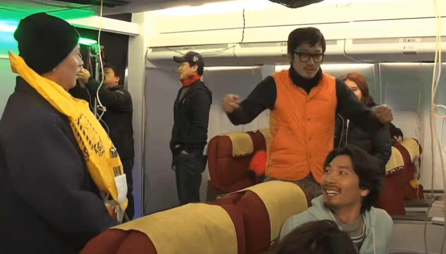 로비1
