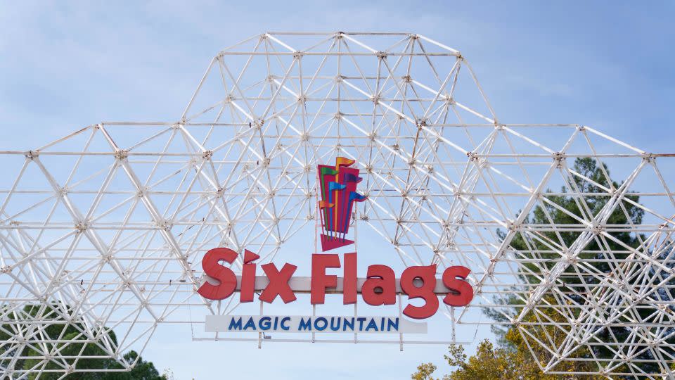 식스 플래그 테마파크